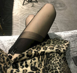 男人扒开美女狂揉-电影无删减午夜激情